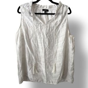 Lord + Taylor whits sleeveless‎ embroidered stripe Blouse with Tassel Tie Ruffle
